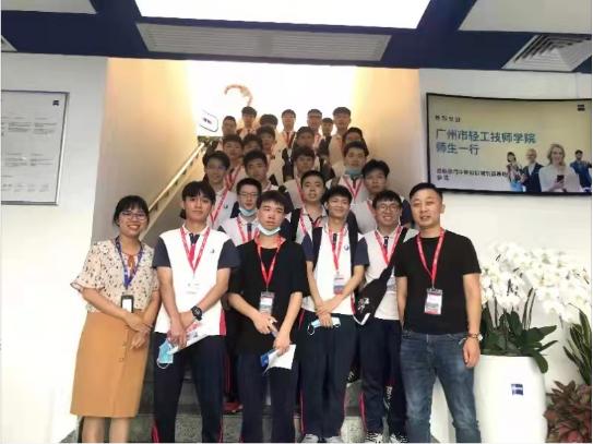 最新名企招聘,最新名企招聘，小巷深處的獨(dú)特小店，等你來(lái)探索！