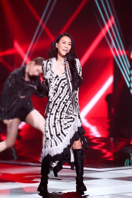 那英新歌，學(xué)習(xí)之旅的自信旋律，變化中的成就與旋律