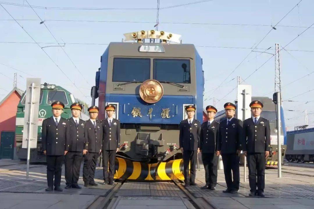 哈局機車最新配屬揭秘，溫馨之旅啟程