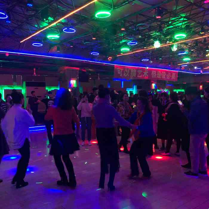 最新上海舞廳地址匯總，舞動魔都的熱門場所揭秘