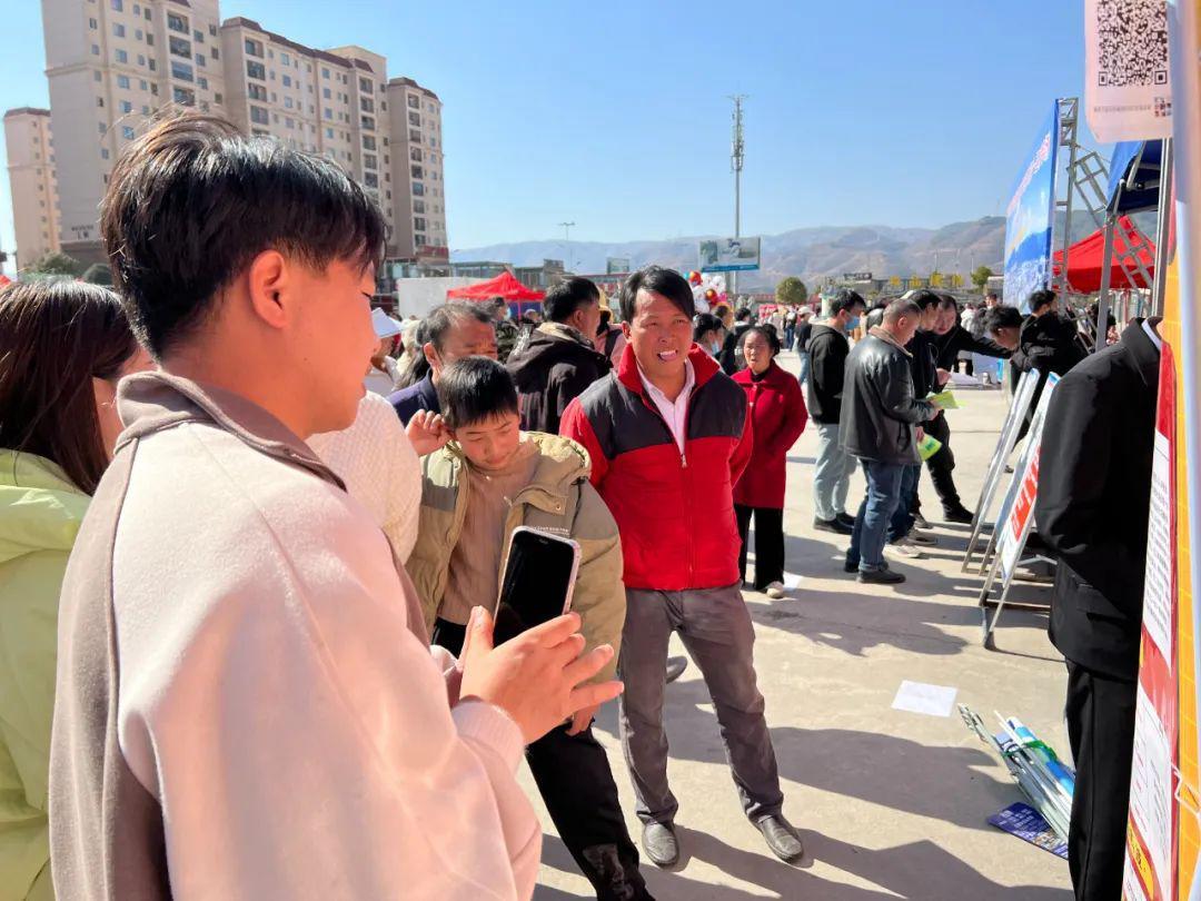 新邵最新招工熱潮，時(shí)代脈搏與地方繁榮的交織