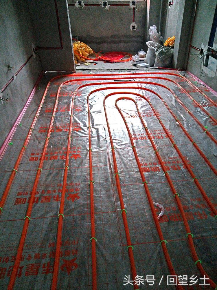 關(guān)于地暖安裝價(jià)格的觀點(diǎn)探討，全面解析裝地暖的費(fèi)用與考量因素