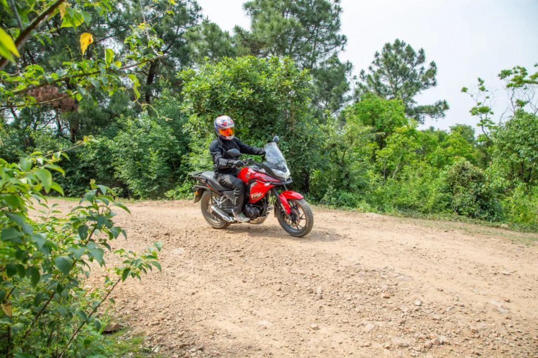 最新本田X車款評(píng)測(cè)，小巷深處的駕駛體驗(yàn)之選