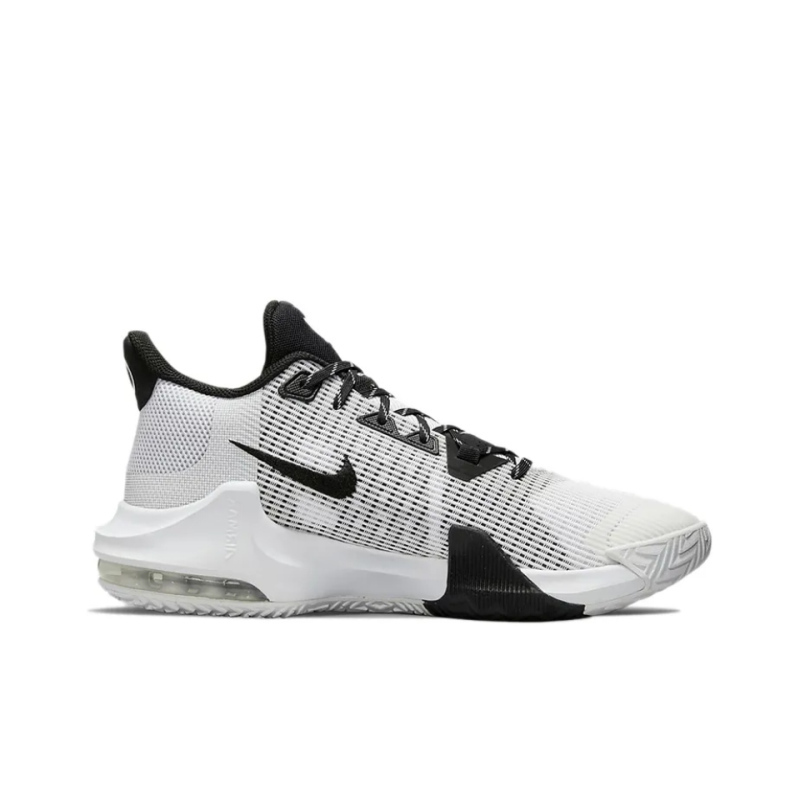 耐克最新籃球鞋，自信步伐，成就賽場榮耀