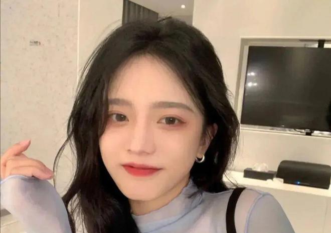 最新長發(fā)美女視頻，心靈與自然的絕美之旅