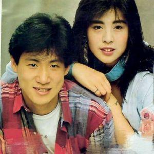 揭秘明星背后的故事，光環(huán)下的真實身份?