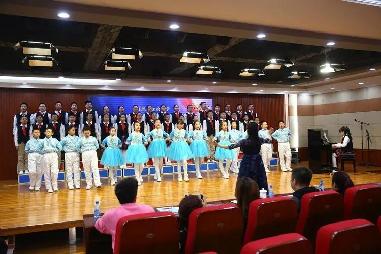 科技與藝術(shù)融合之作，智能合唱助手推薦適合合唱比賽的歌曲