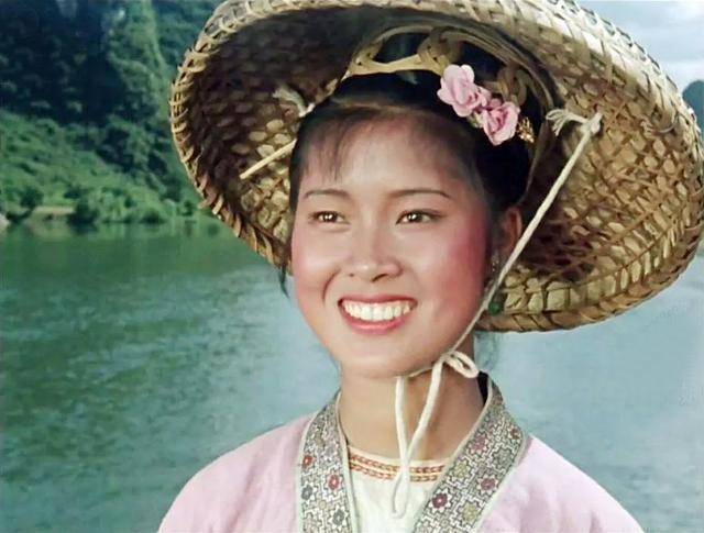 劉三姐電影，展現(xiàn)變化、自信與成就的力量傳奇之旅