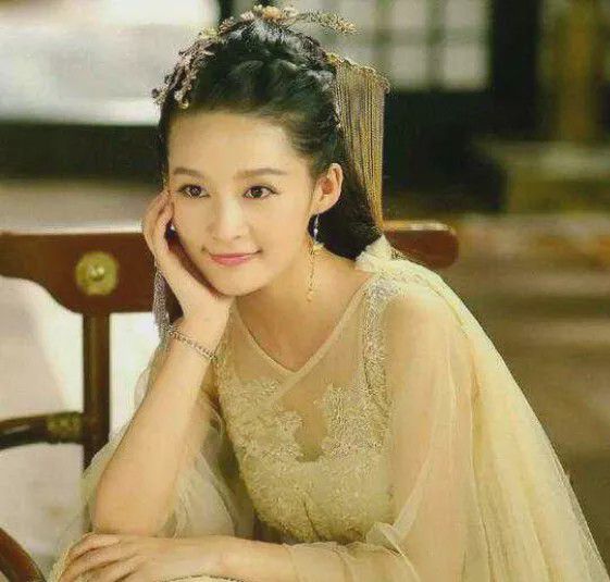 荊小八在楚喬傳中的熱血演繹，傳奇演員展現(xiàn)角色魅力！