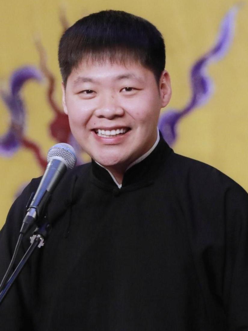 相聲演員鶴，傳承與創(chuàng)新的藝術(shù)人生之旅