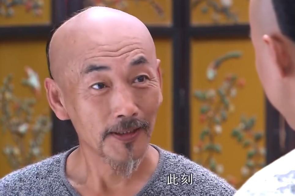 最新剿匪劇與巷弄深處的特色小店，探秘背后的故事