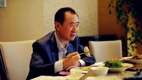 王健林引領(lǐng)科技革新，重塑生活體驗(yàn)，科技巨擘展望未來新篇章
