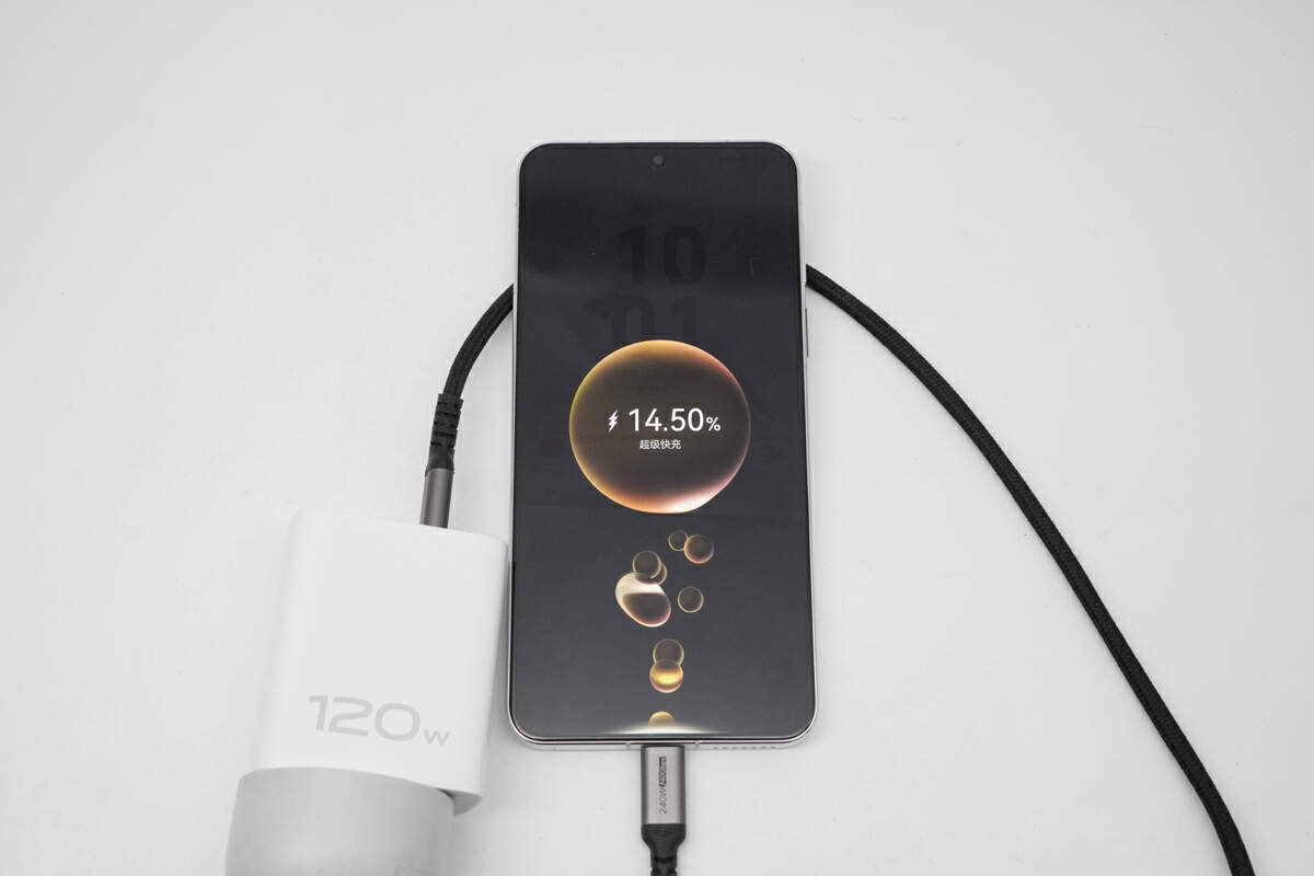 最新快充技術(shù)革新引領(lǐng)未來(lái)能源革命，極速充電體驗(yàn)開啟新篇章