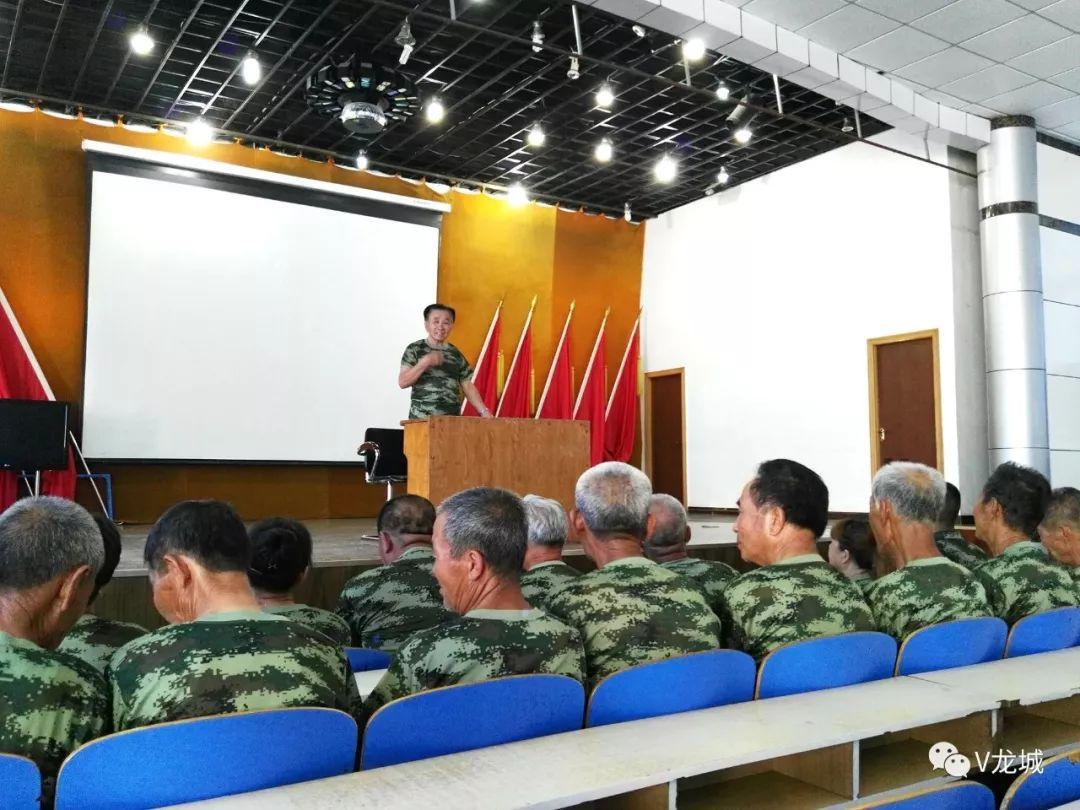 小巷深處的軍迷天堂，最新軍情新聞揭秘