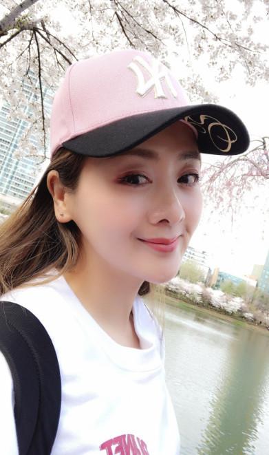 臀部打針視頻，文化現(xiàn)象的深度解讀與探討