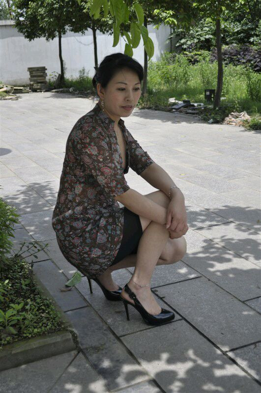 最新熟女論壇免費(fèi)，自信與成就感的蛻變，熟女們的勵(lì)志前行之路！