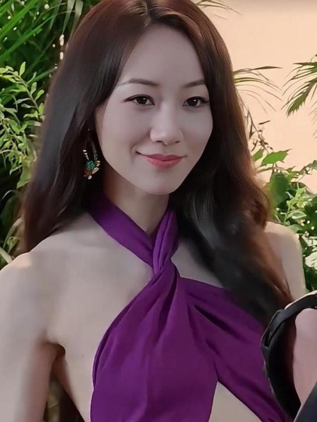 女性頭像時(shí)尚潮流演變，最新風(fēng)尚與2025年流行趨勢(shì)預(yù)測(cè)