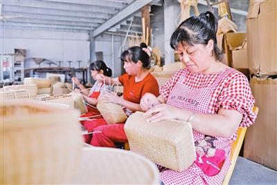 安吉小巷深處的隱藏版特色小店驚艷亮相，最新新聞報(bào)道
