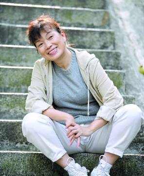 龍應(yīng)臺最新作品，現(xiàn)代社會的文化反思與人性探索之旅