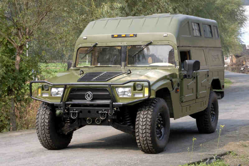 東風最新軍車震撼登場，展現(xiàn)雄姿！