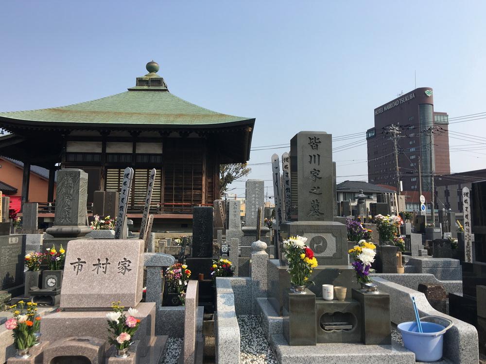最新墓地圖片與小徑特色小店，探尋安寧之地的獨(dú)特韻味