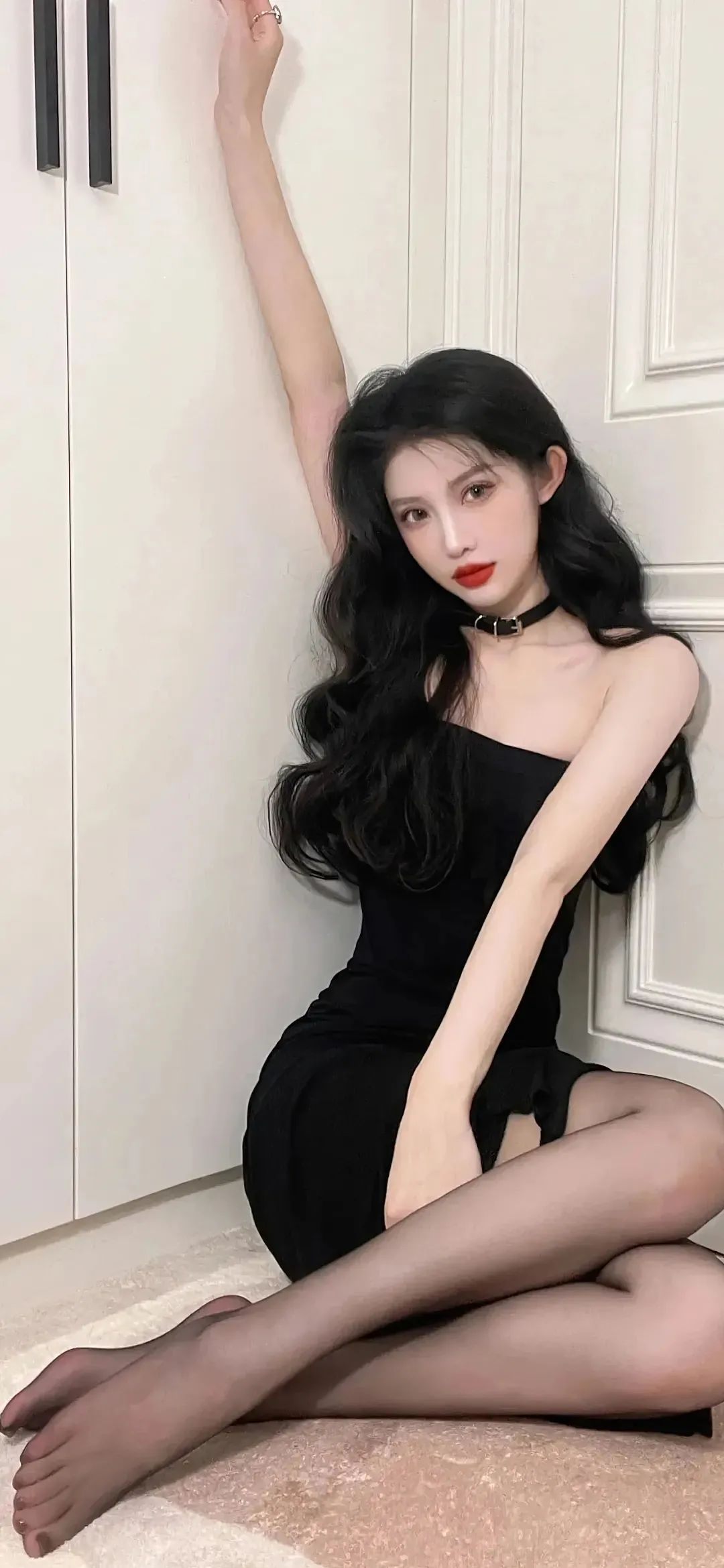 時尚美女圖片精選，最新潮流盡收眼底