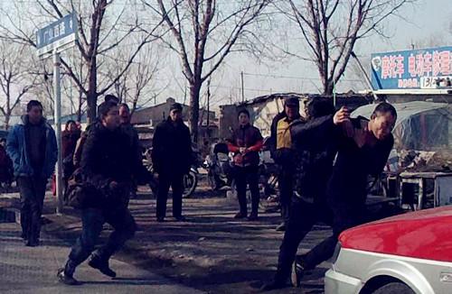 沈陽溫情日常背后的沖突與友情的誕生，一場(chǎng)誤會(huì)引發(fā)的打架傷人事件