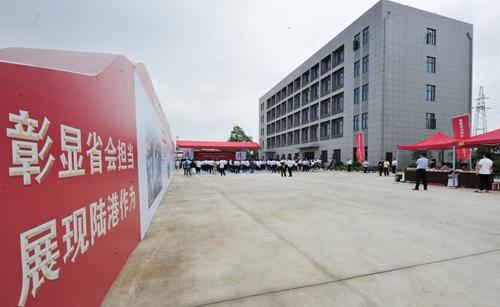 向塘最新動(dòng)態(tài)，科技重塑生活，未來(lái)之光體驗(yàn)之旅