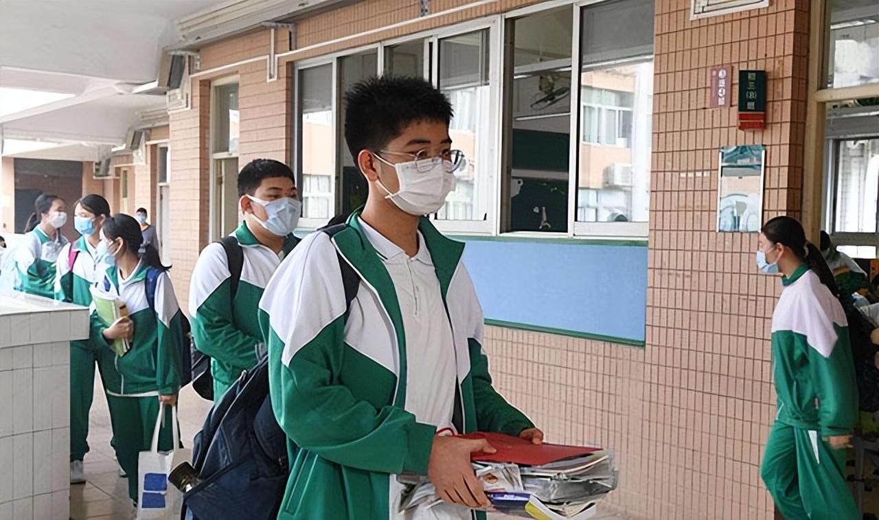 最新暴雨通知，科技智能守護安全，生活無憂預警通知