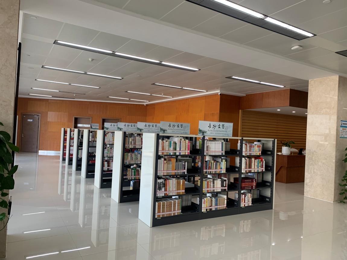 何頓最新作品，引領(lǐng)你進入獨特的文學之旅